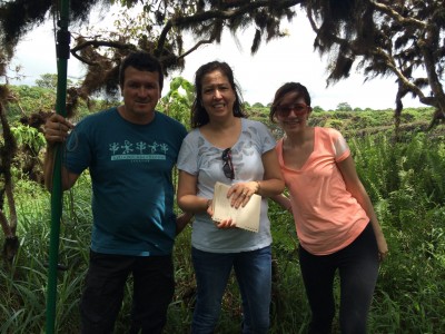 Maria De Lourdes with two other researchers in the field.